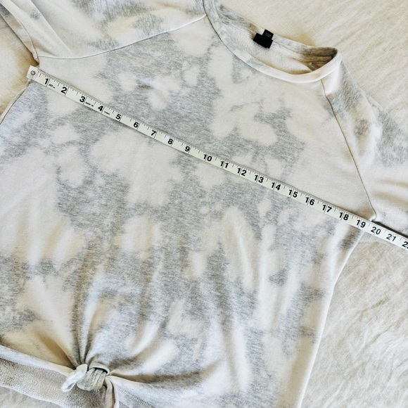 Art Class Gray and White Tie-Dye Sweatshirt - Picture 6 of 7